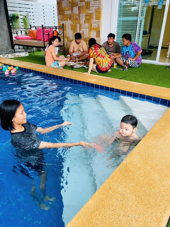 Ponly Pool 4 Bedroom With Bbq Facilities & Karaoke For 8-25 Pax Villaer Hua Hin